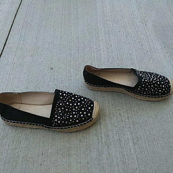 Brand New White Mountain studded slip-on shoes - Picture 2 of 4